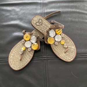Strap jewel sandals